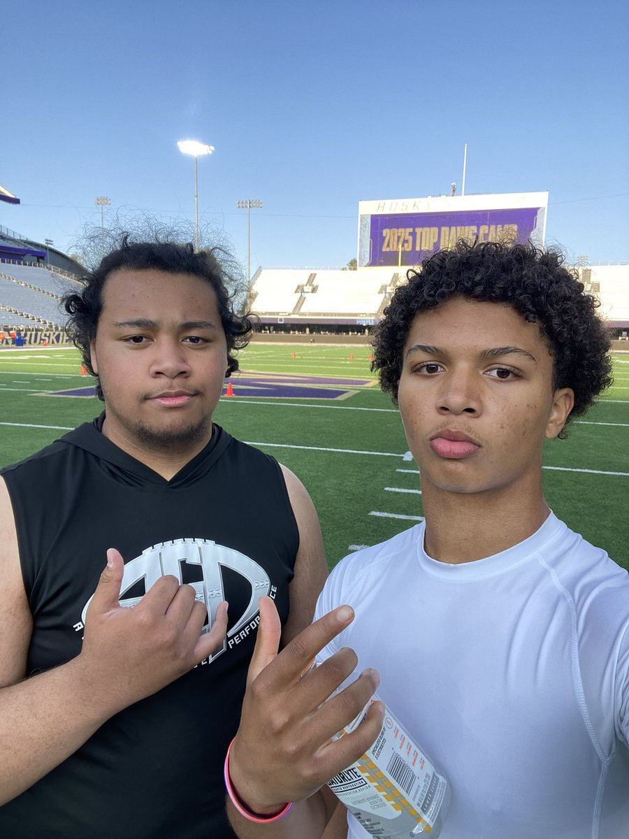Beau Pocklington (@coachpock6) on Twitter photo Proud of my dudes showing out at UW Top Dawg today! A couple studs!
<a href="/won_hunnid/">Wonderful Glenn</a> c/o 28 LB 6’1 185
<a href="/Kataferu_Galoia/">Kataferu “Felu” Galoia</a> c/o 27 DL 6’2 310 Proud of my dudes showing out at UW Top Dawg today! A couple studs!
<a href="/won_hunnid/">Wonderful Glenn</a> c/o 28 LB 6’1 185
<a href="/Kataferu_Galoia/">Kataferu “Felu” Galoia</a> c/o 27 DL 6’2 310
