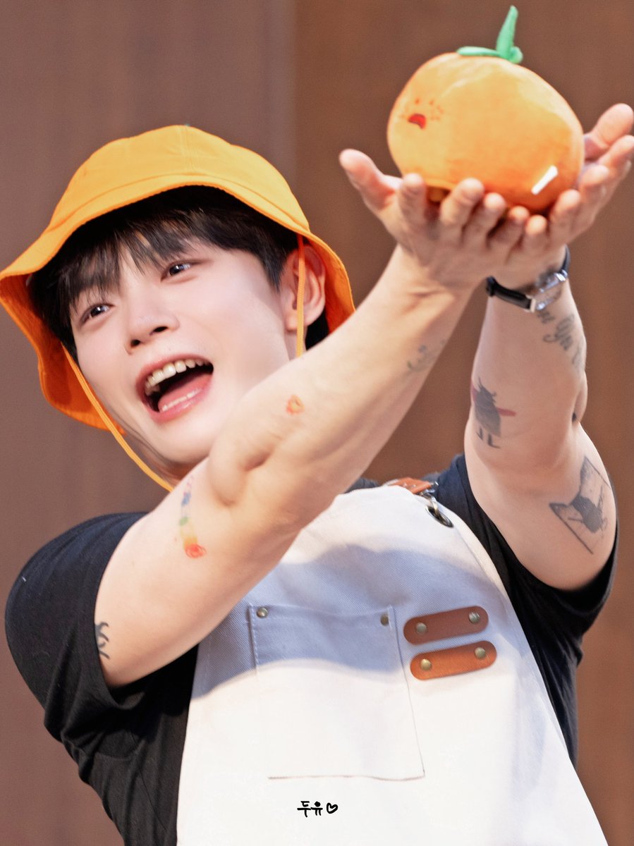 yeopluv_11's tweet image. 귤 사세여~!!!!!!!!! 귤 달아여~!!!!!!!