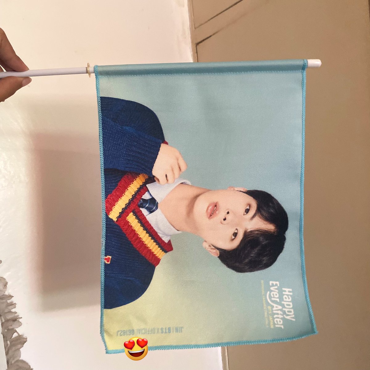 _ellyscart's tweet photo. WTS LFB IC QS PH 🛒 

💐 BTS Jin, Taehyung, Jimin Happy Every After Japan Image Flag
💐 unsealed, 8/10 condi
💐 ₱200- Jin&amp;JM , 250-V

dm or comment to claim!

bangtan merch collection photocards pc quitting sale fan meeting https://t.co/EqlgZ50QVy