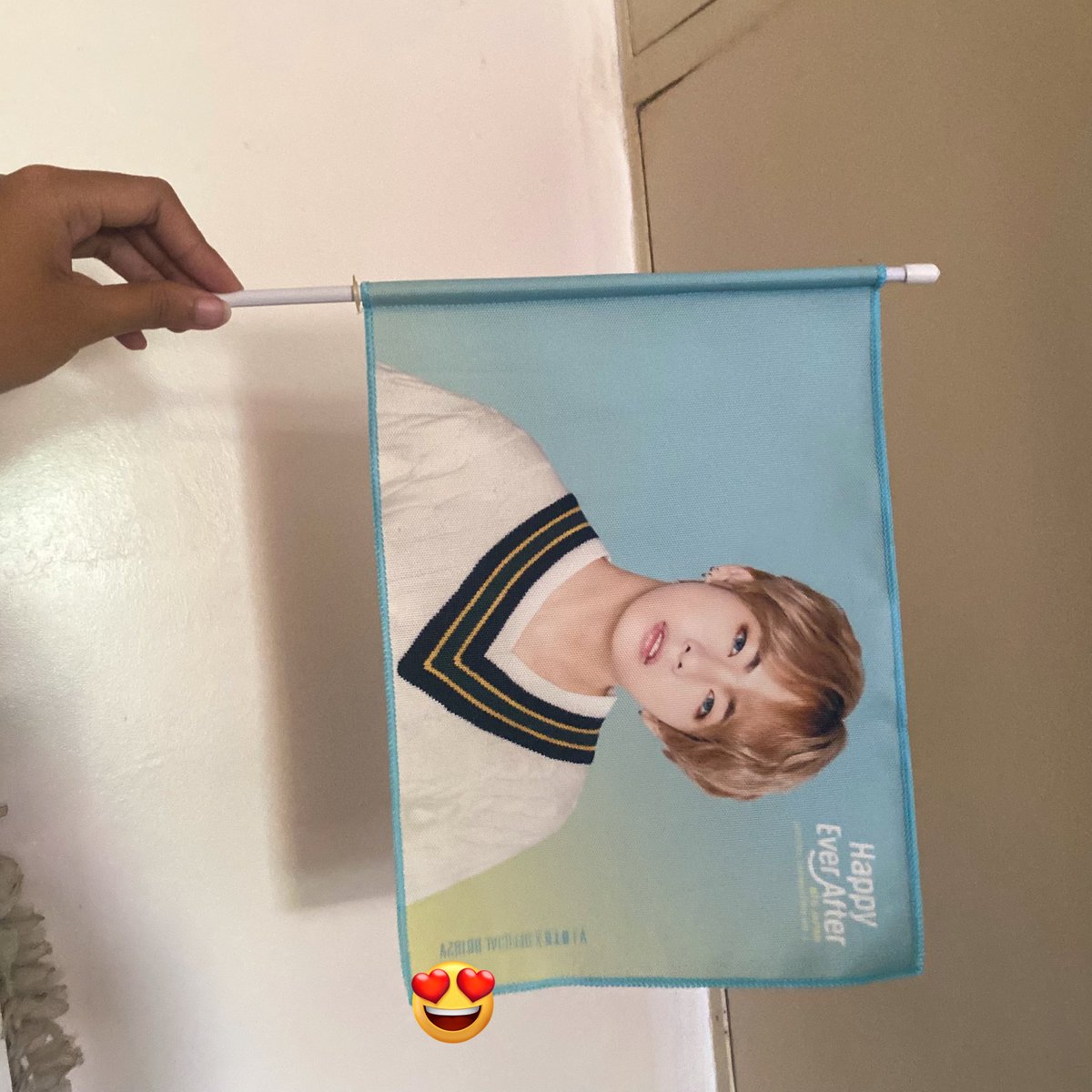_ellyscart's tweet photo. WTS LFB IC QS PH 🛒 

💐 BTS Jin, Taehyung, Jimin Happy Every After Japan Image Flag
💐 unsealed, 8/10 condi
💐 ₱200- Jin&amp;JM , 250-V

dm or comment to claim!

bangtan merch collection photocards pc quitting sale fan meeting https://t.co/EqlgZ50QVy