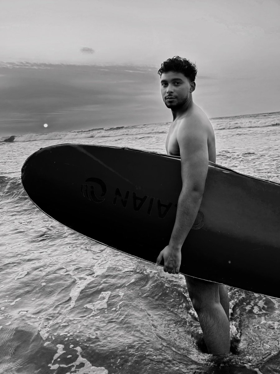 sebasvasquezzz's tweet photo. 🏄🏽‍♂️ https://t.co/CrXZ9nEBbW