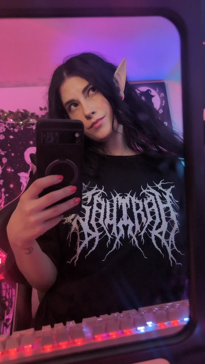 ✨☁️ cozy stream tonight ☁️✨
jk trying to get my Sim laid and not homeless
twitch.tv/sautrah