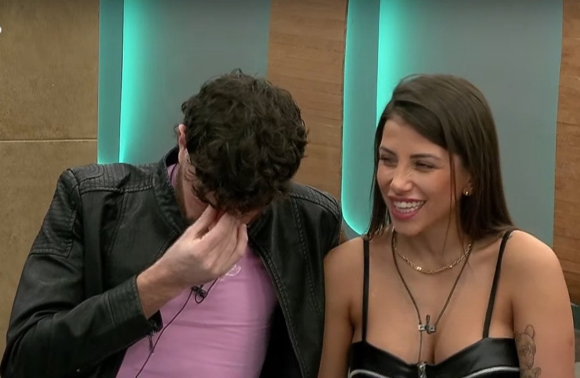 Boca_JRR10_'s tweet image. JENIFER AL 9009 
#GranHermano #Ulises #Jeni