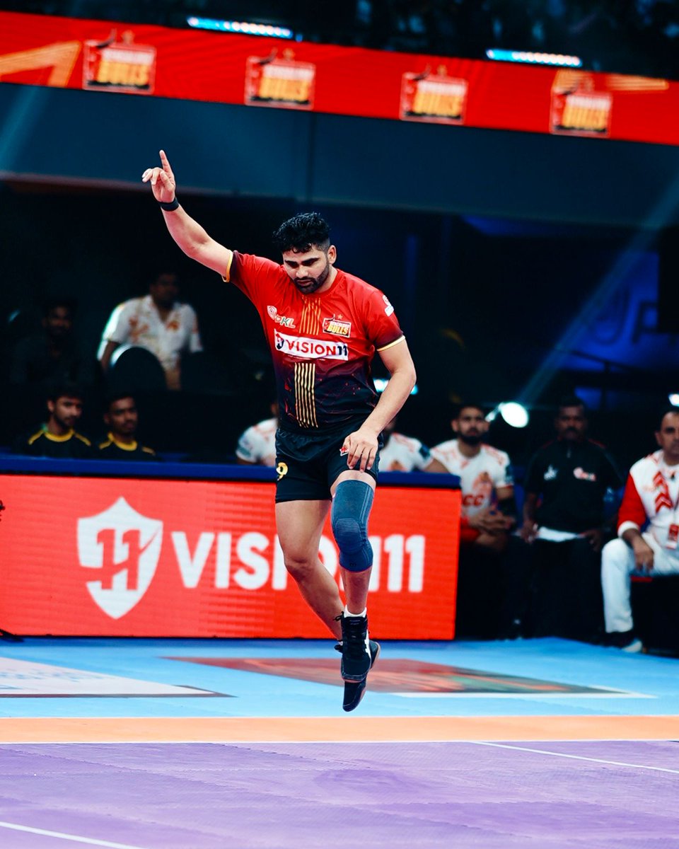 The Dubki King bows out, but the legacy will echo forever on the mat. Thank you, Pardeep Narwal 🫡

#GujaratGiants #GarjegaGujarat #Adani