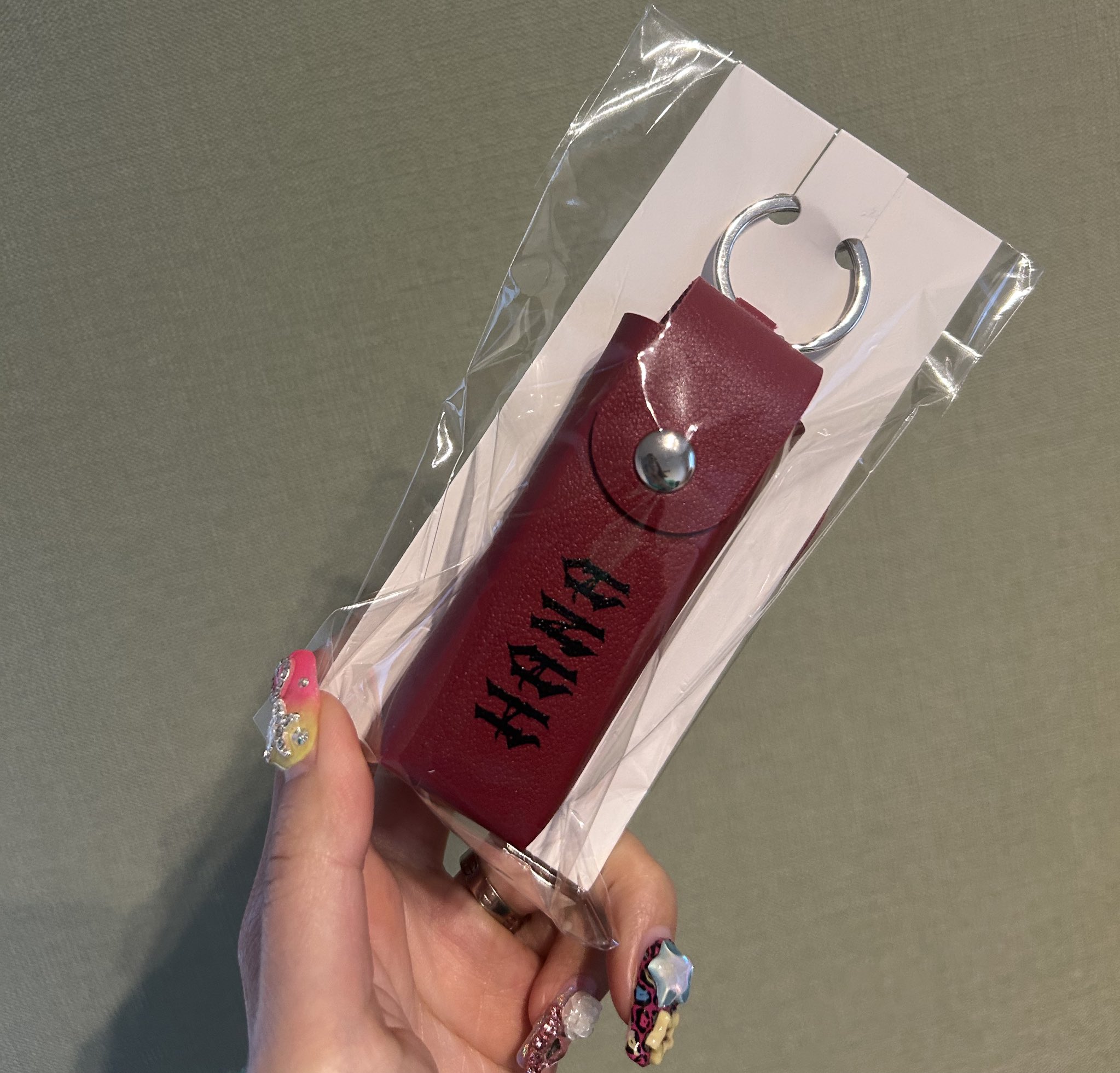 HANA ロゴリップケース 公式　新品・未開封 HANA ロゴリップケース デビュー直前イベント 新品 - メルカリ