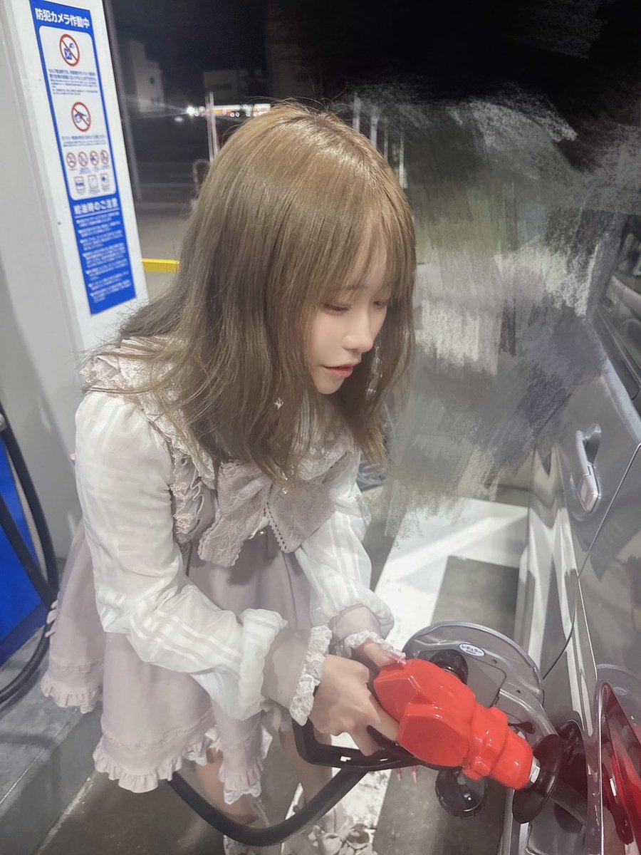 店の車よく給油させてもらうの⛽️🚗³₃
お手伝い楽しい🥰