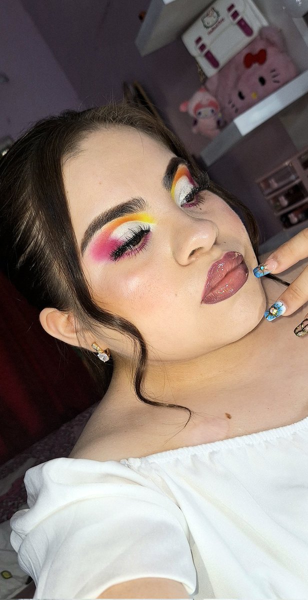 Azeneth_gr14's tweet image. Estos tonos juntos son 🔝🤌💗
#makeupobsessed #beautyblog
#fullcolormakeup