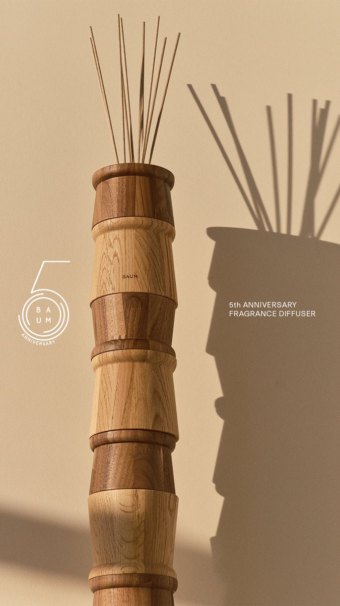 BAUM 
5th ANNIVERSARY FRAGRANCE DIFFUSER
５年間の感謝を込めて

６月５日（木）、誕生５周年を記念し、日々の暮らしに心地よい森林浴空間をもたらす、バウム 5th アニバーサリー フレグランスディフューザーを数量限定発売いたします。

ぜひ店頭でご覧ください