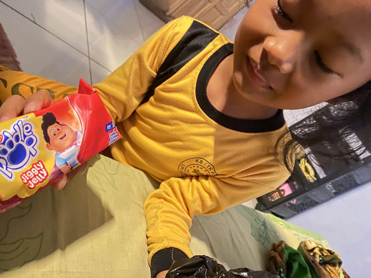 jen 조수 tweet media