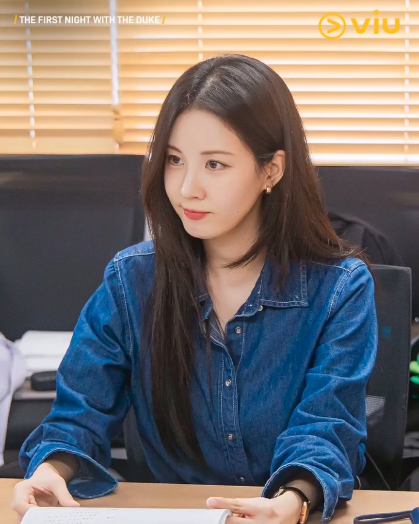 SeohyunData's tweet image. 📷 | Seohyun for 'The First Night With the Duke' script reading via VIU Malaysia

#TheFirstNightWithTheDuke