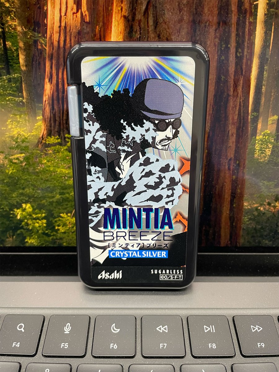 ウルトラブラックかと思ったらクリスタルシルバーだった💦

……アイスエイジ