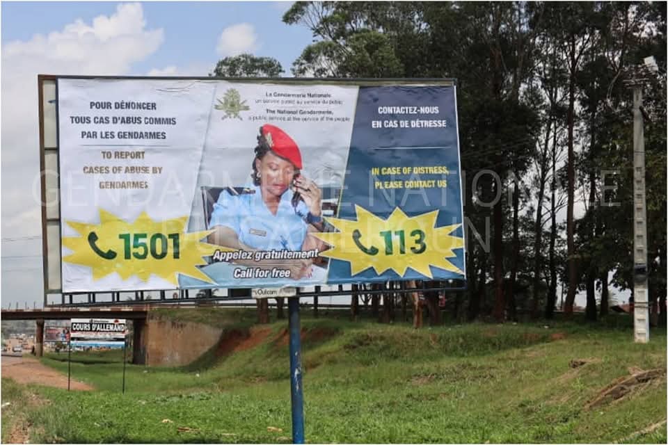 TheCameroonianZ's tweet photo. Connaissez vous les numéros verts de la Gendarmerie Nationale #Cameroon🇨🇲 

1501 &amp; 113 https://t.co/UlHB0QOcI9