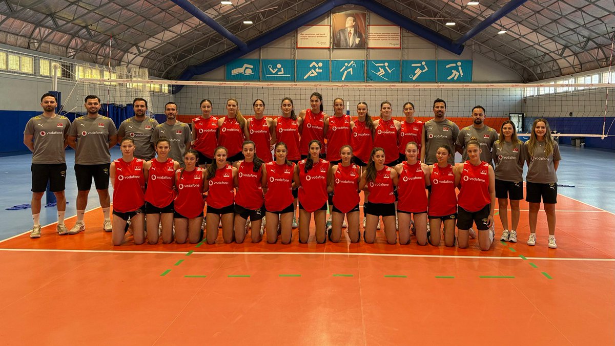 U16 Kız Milli Takımımız Bursa’da Kampa Girdi voleybolaktuel.com/u16-kiz-milli-…