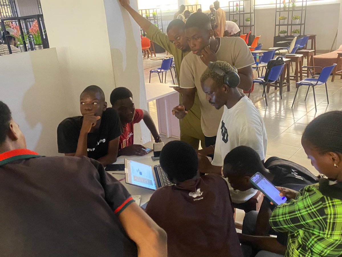 timmsdigitals's tweet photo. 👥 We connected, we learned, and yes... we played.
💡 The highlight? A fun AI challenge using @bubble  AI features — 4 teams, 1 goal: test the limits of what Bubble AI can do. 💥🔥

Spoiler alert: it was intense, hilarious, and totally mind-blowing! 🤖🎯 https://t.co/HXsVzV6cC3