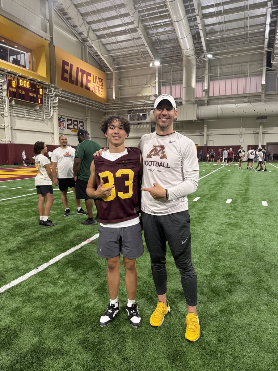 XavierSmith008's tweet image. Had a great Camp today at @GopherFootball. Thank you to @CoachMGSimon @CoachNickFaus for making me better today. @gmoneyg102489 @PRYDE_210 @2MGE_ @coachesalas @BDammone @iam_alinedouard