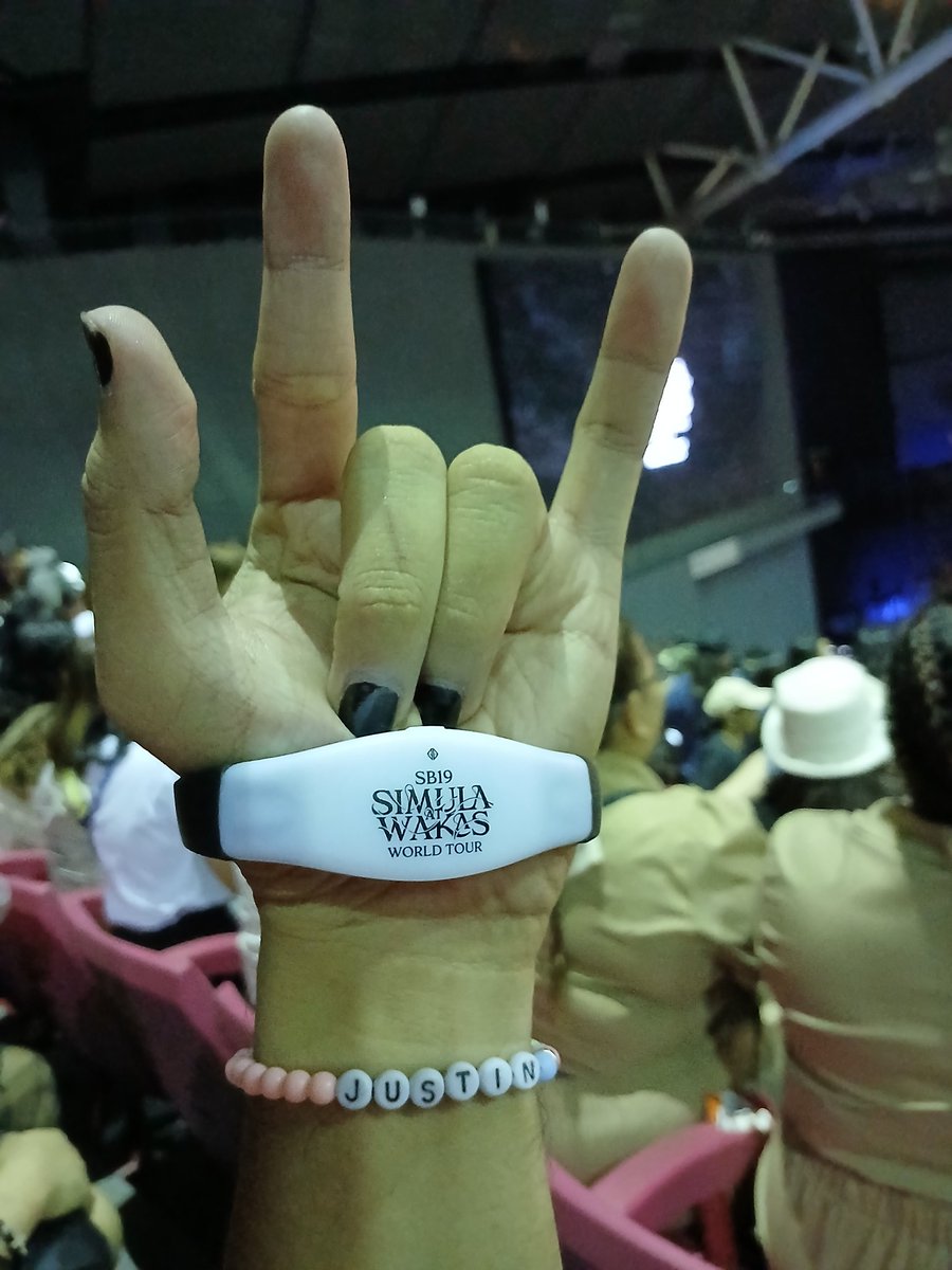 RFajiJr's tweet photo. May concert hangover pa rin 💙💠
Isa sa mga hindi ko malilimutan concert na napuntahan ko 💖🤟😇
#ThankYouLord #ThankYouSB19
#SaWWorldTourPH #SimulaAtWakas #SB19
#SB19SimulaAtWakas #SB19SaW
#SaWWorldTour #SaWWorldTourKickoff https://t.co/94cpDJhDKf