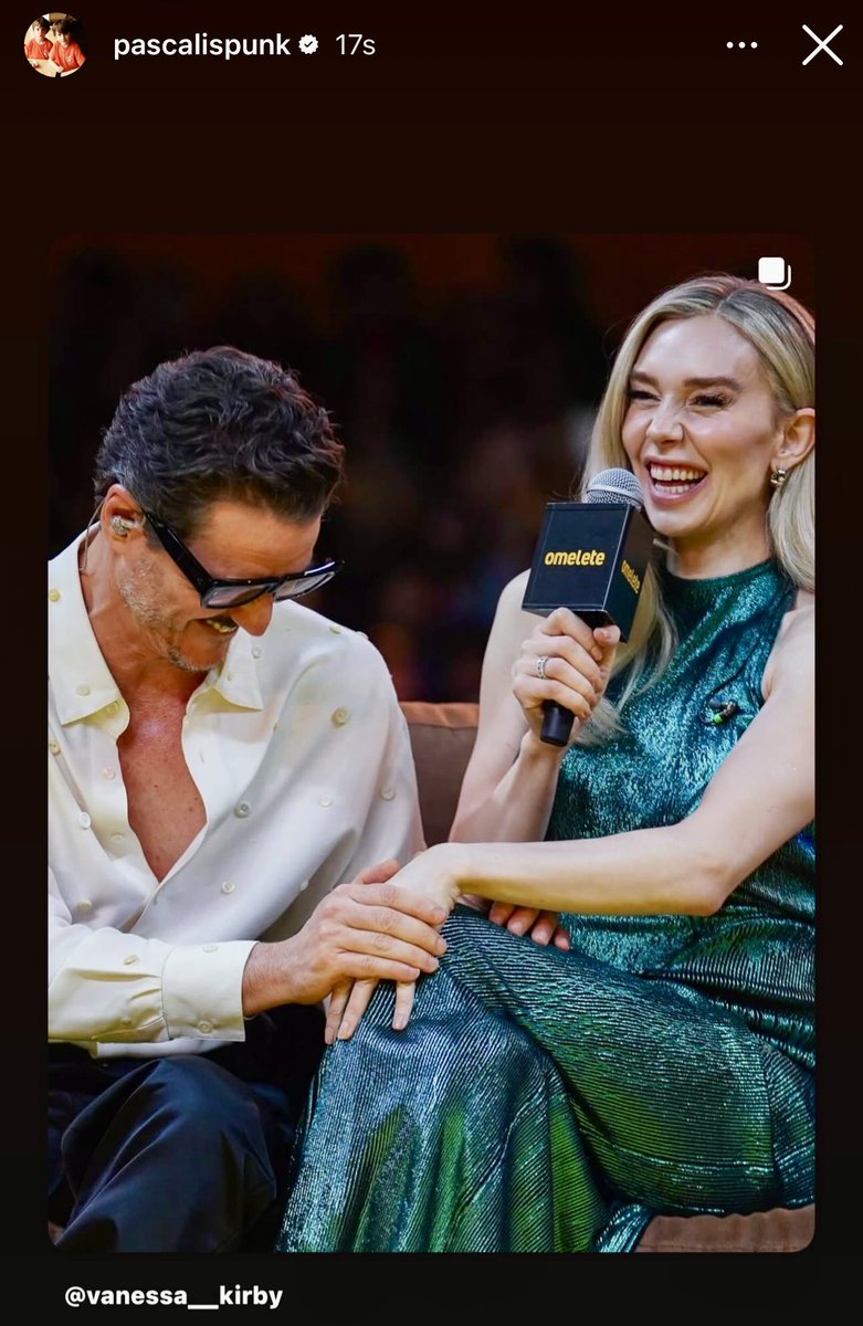 GabrielleOrlita's tweet image. 🥰#PedroPascal is such a gentleman 10/10~ total unicorn 🦄 😉 - I can’t stop staring at Pedrito’s chest… is it wrong?😁. 
/📸#VanessaKirby sent by #pascalispunk on #IG!!! /