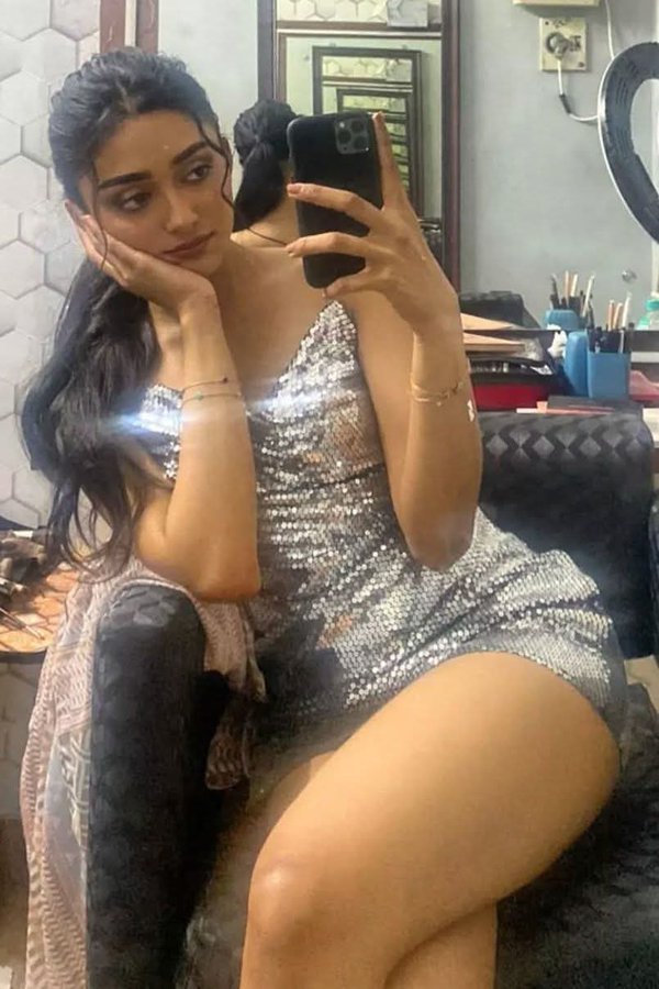 GsfyIKdb0AUp2Ds?format=jpg&name=900x900