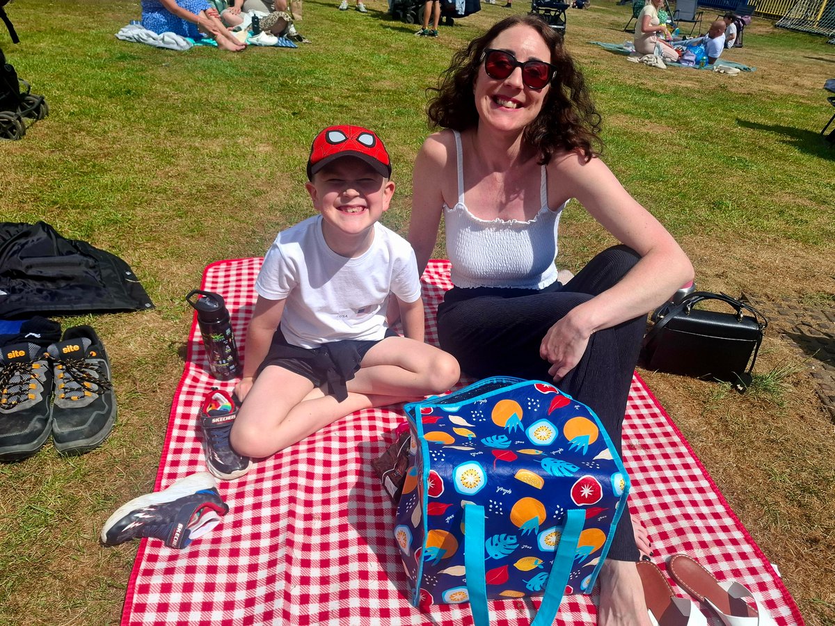 AnstonBrook's tweet image. We ended last half term with our Sports Day! Beautiful weather, a family picnic and races to end the day! Perfect! @WhiteWoodsPAT1