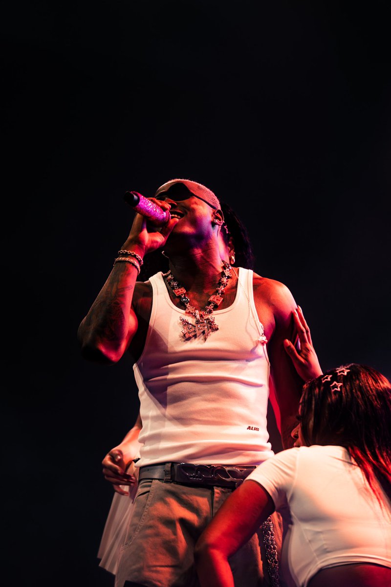 TOURING ARTIST!!!!!! That’s the caption 😉

ROTTERDAM 🇳🇱 see you June 6th