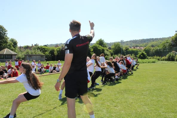 ocklynge's tweet photo. MAY NEWS : TUG OF WAR / END OF SATs - YEAR 6!

What a fantastic day our #TeamYear6 had last week, with SATs coming to an end.  Well done for all your work and efforts Year 6, we are so proud of you. https://t.co/HXRu9stWeF