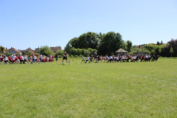 ocklynge's tweet photo. MAY NEWS : TUG OF WAR / END OF SATs - YEAR 6!

What a fantastic day our #TeamYear6 had last week, with SATs coming to an end.  Well done for all your work and efforts Year 6, we are so proud of you. https://t.co/HXRu9stWeF