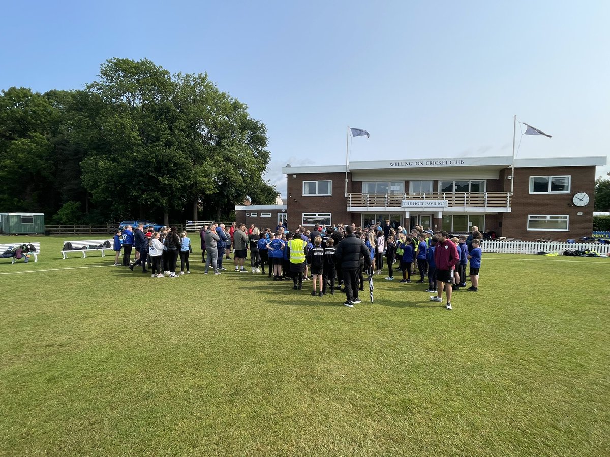TWSSP's tweet image. Busy day of cricket @wellington_cc today with 16 primary schools taking part in our @CricketShrops @ECB_cricket festival. @charltonpe leaders umpiring and scoring for us.

🏏 🏏 ☀️ ☀️