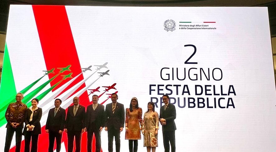 Celebrazione della Festa della Repubblica Italiana a Jakarta. 🇮🇹🇮🇩
.
Celebration of the Italian Republic Day in Jakarta. 🇮🇹🇮🇩