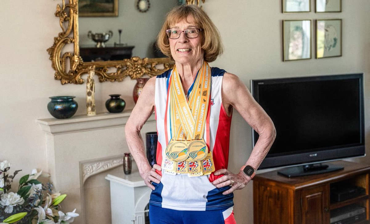 BalkanSports's tweet photo. Sara Roberts ima 75 godina a trči kao da joj je 25! https://t.co/aUGVmFkIxZ