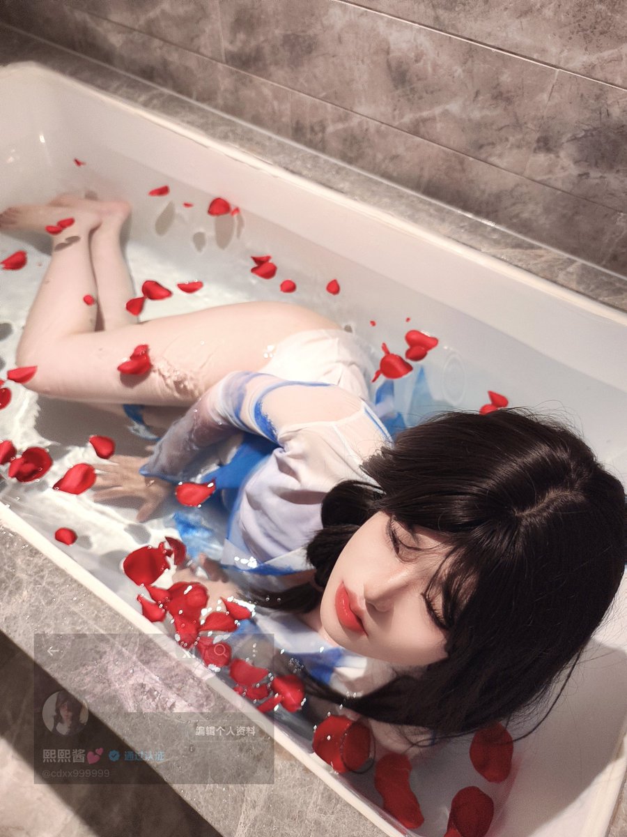 白姑娘 这一带有 蛇妖～
#男娘