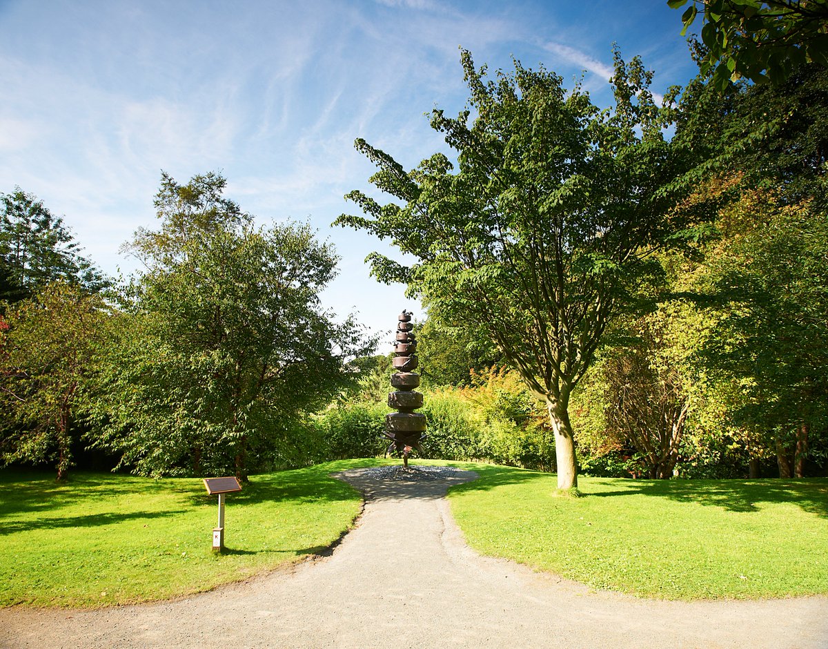 READEnglish's tweet image. ☀️ Find out what&apos;s on in June!
👉 readdurhamenglish.wordpress.com/events/english…

Highlights 
📖 @CrossingtheTees Book Festival
🖋️ @kamilashamsie&apos;s @englishpen lecture
🧠 @DurhamImh&apos;s Creativity &amp;amp; Cognition programme

@Waterstones @IMEMSDurham @litandphil @CollectedDurham @ForumBooks @hexhambookfest