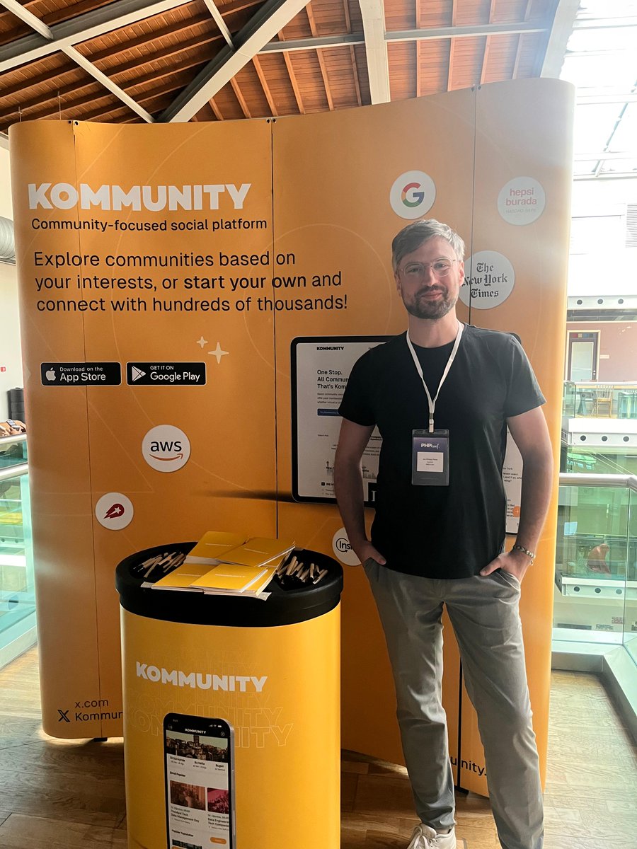KommunityTR's tweet image. Hafta sonu @istanbulphp organizatörlüğünde gerçekleştirdiğimiz PHPKonf 2025'te harika bir gün geçirdik! 🤩
Standımıza ilgi gösteren ve etkinliğe katılan herkese çok teşekkür ederiz.
Sonraki etkinliklerimizde yeniden buluşmak dileğiyle! 💛
#PHPKonf25 #PHPKonf