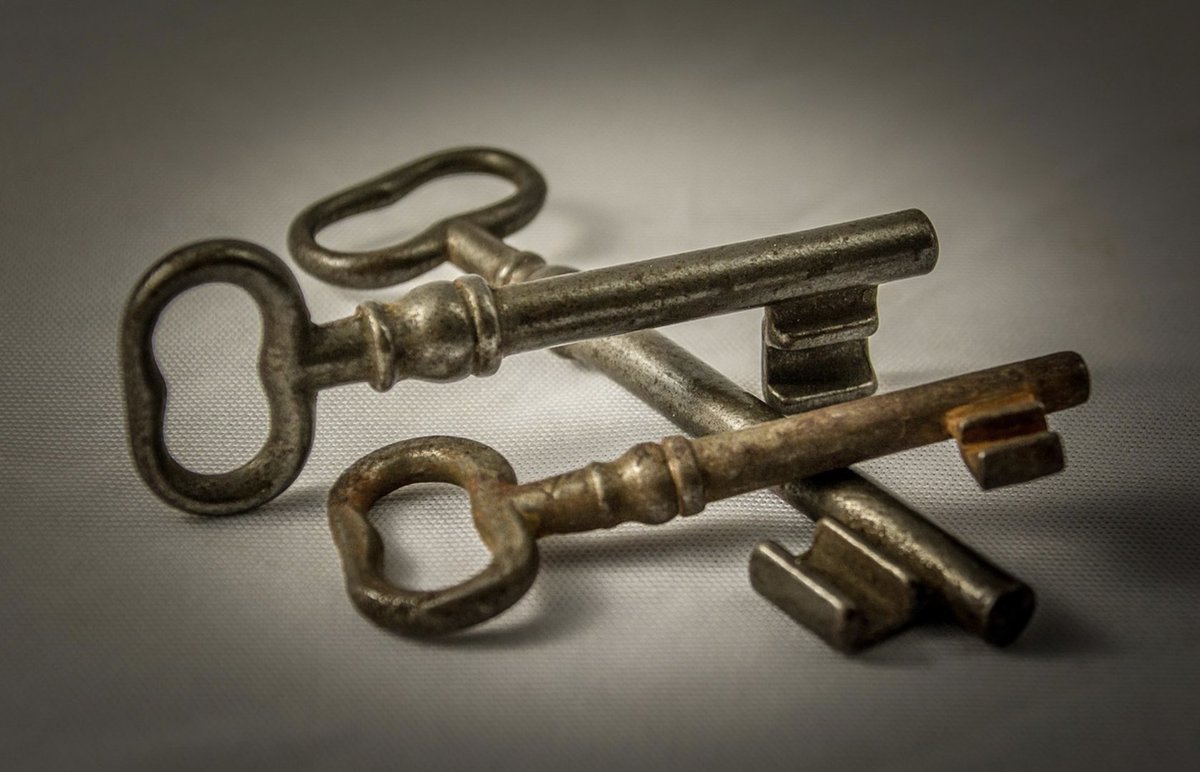 This month, my Sleuthing Adventures newsletter will feature posts on the fated lover, Mary Blandy, the secrets of Scotland Yard's infamous crime museum, blood analysis in a homicide case, and the crime history of the French Revolution. 'Unlock' them here: drangelabuckley.substack.com