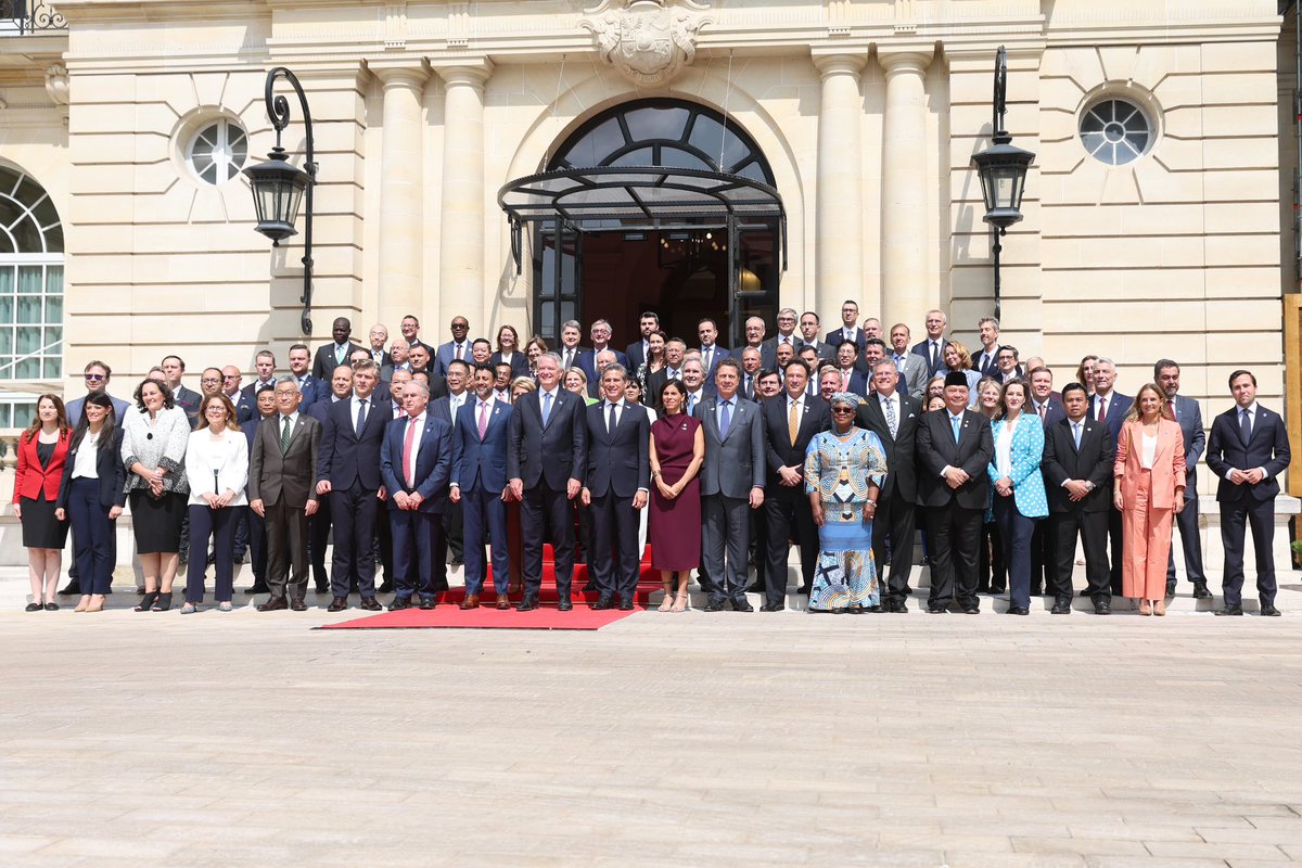 Maroš Šefčovič🇪🇺 (@marossefcovic) on Twitter photo Glad to be at the 2025 <a href="/OECD/">OECD ➡️ Better Policies for Better Lives</a> Ministerial Council, backing strong multilateral ties and a rules-based #trade system.
Stable global supply chains matter and so does the OECD's role, with its new Forum on Critical Supply Chains and fresh data in the Supply Chain #Resilience Review. Glad to be at the 2025 <a href="/OECD/">OECD ➡️ Better Policies for Better Lives</a> Ministerial Council, backing strong multilateral ties and a rules-based #trade system.
Stable global supply chains matter and so does the OECD's role, with its new Forum on Critical Supply Chains and fresh data in the Supply Chain #Resilience Review.