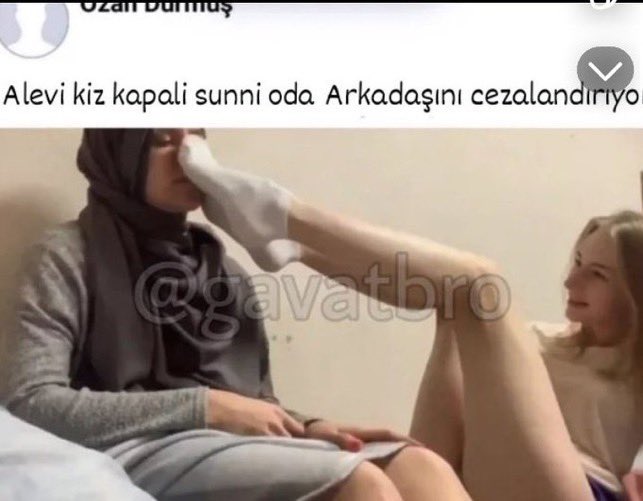 leydihel's tweet photo. Ayaklarima boyle hizmet edecek dişi köle istiyorum artik #ayak #sahibe #finansalköle #köle https://t.co/oxrE3t1w2u