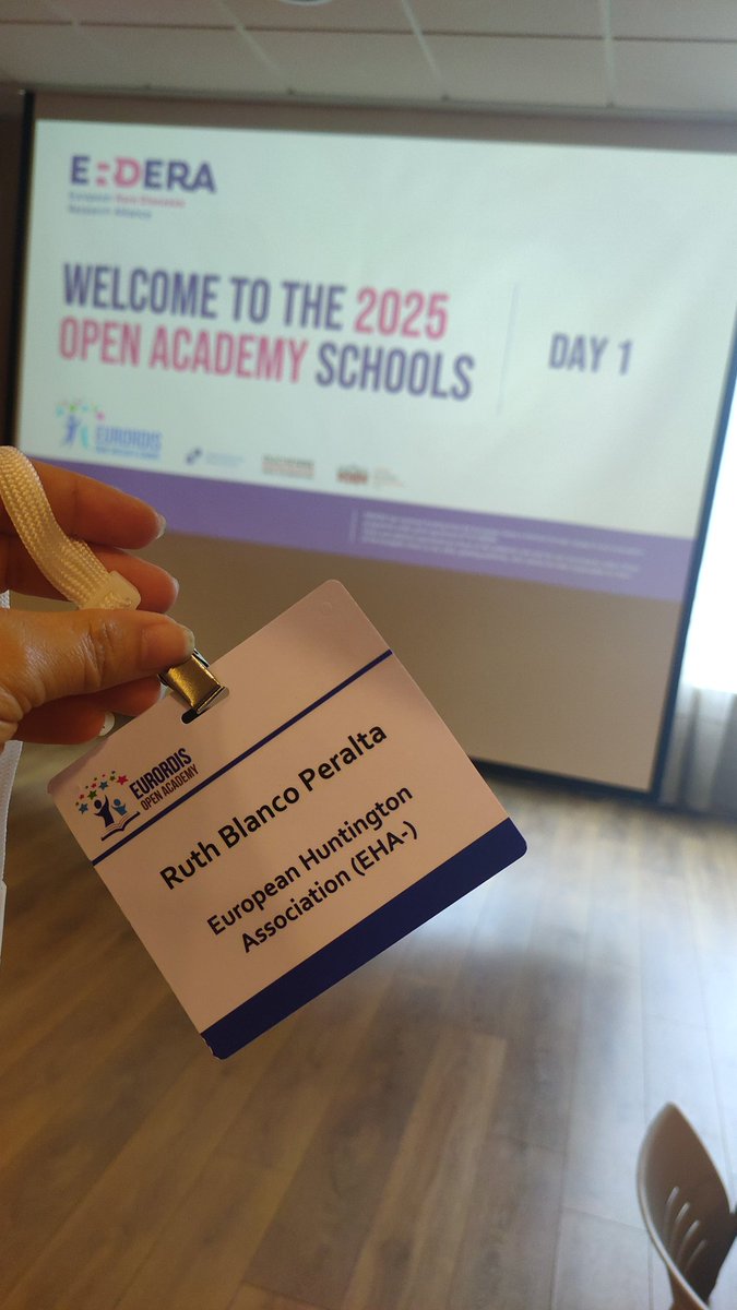 Asociación Corea de Huntington Española (ACHE) (@ehuntingtones) on Twitter photo Hoy hemos vuelto al Hospital @sjdhospitalbarcelona pero está vez de la mano de <a href="/eurordis/">EURORDIS-Rare Diseases Europe</a> en su MRI Open School 2025. La EHA me ha dado la oportunidad de representarles en esta formación intensiva con + 100 alumnos venidos de todo el mundo organizada por <a href="/eurordis/">EURORDIS-Rare Diseases Europe</a> y <a href="/ERDERA_org/">ERDERA</a> Hoy hemos vuelto al Hospital @sjdhospitalbarcelona pero está vez de la mano de <a href="/eurordis/">EURORDIS-Rare Diseases Europe</a> en su MRI Open School 2025. La EHA me ha dado la oportunidad de representarles en esta formación intensiva con + 100 alumnos venidos de todo el mundo organizada por <a href="/eurordis/">EURORDIS-Rare Diseases Europe</a> y <a href="/ERDERA_org/">ERDERA</a>