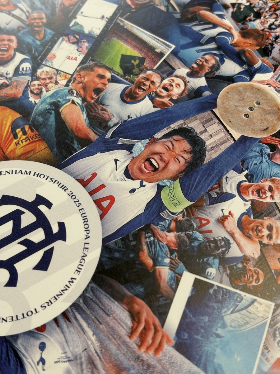 B3x_Graphics's tweet image. All 10, A3 Giclee prints have arrived! Stay tuned for the giveaway coming soon 🏆