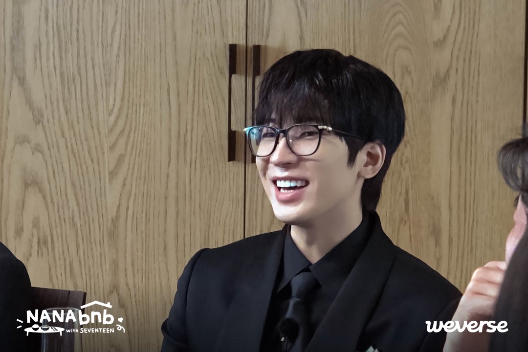 헤헤 고양이 오늘도 좋은 하루 보내 원우야!