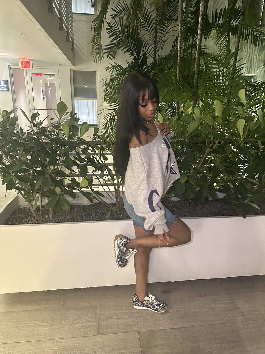 oopsdamia's tweet image. yami nights💙