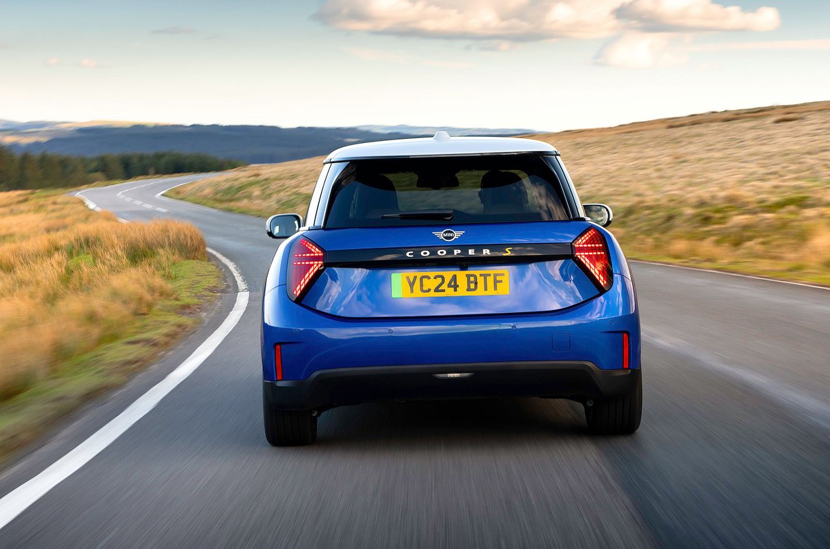 REVIEW: The Mini Cooper Electric and Greggs' vegan sausage roll have more in common than you might imagine. Why? 🤔

Read our full review to find out buff.ly/vmyoPFn