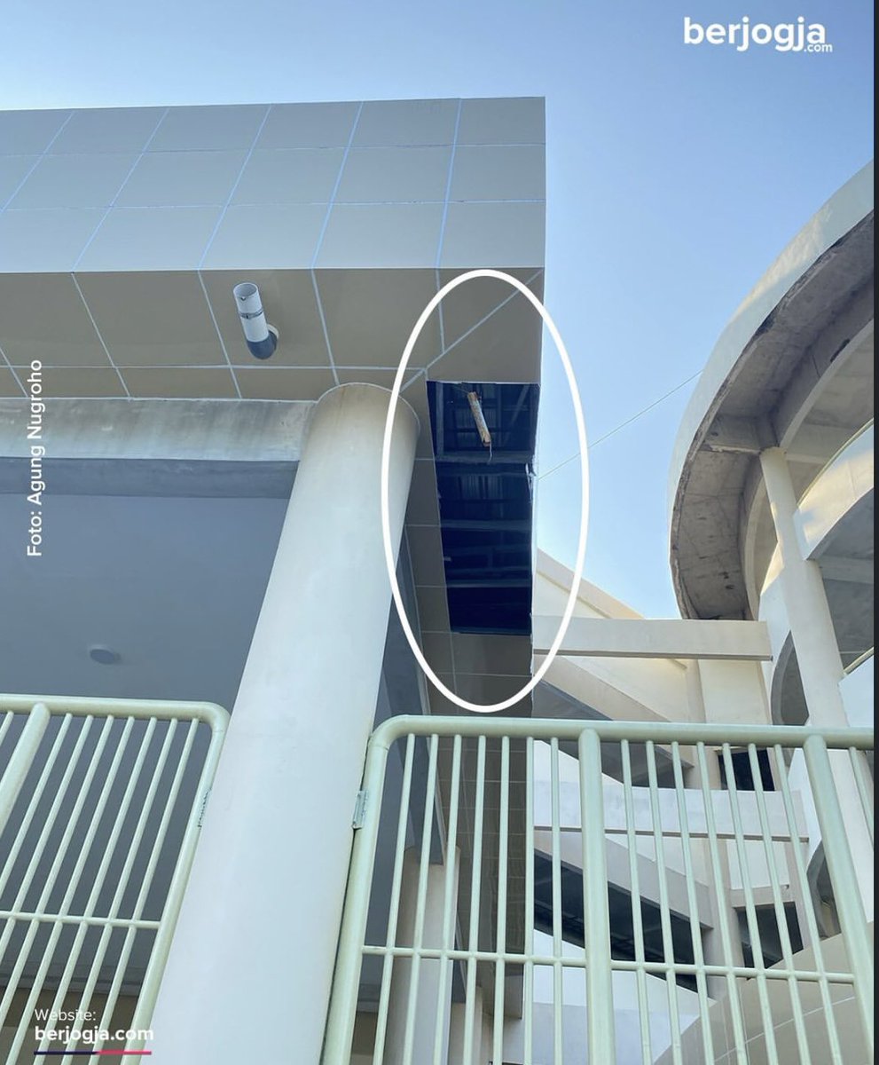 Renovasi yang sangat inovatif, banyak lubang ventilasi agar udara bisa masuk &amp; tidak lembab 👍

📸 berjogja