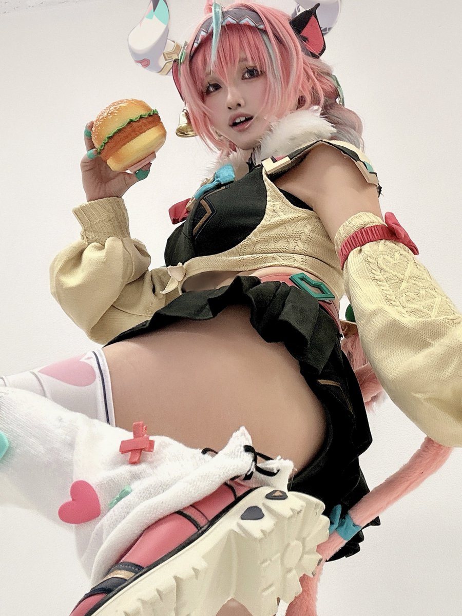 🍔⁉️⚡️💨

#cosplay #ヴァレサ
