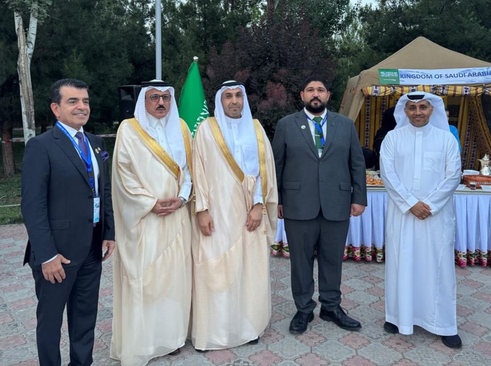 -على هامش المشاركة في أعمال المؤتمر الدولي للحفاظ على الأنهار الجليدية 2025.. باحثو «تريندز» يلتقون معالي المهندس عبدالله بن إبراهيم العبدالكريم، رئيس الهيئة السعودية للمياه، وسعادة وليد بن عبدالرحمن الرشيدان، سفير المملكة العربية السعودية لدى جمهورية طاجيكستان، وذلك في العاصمة