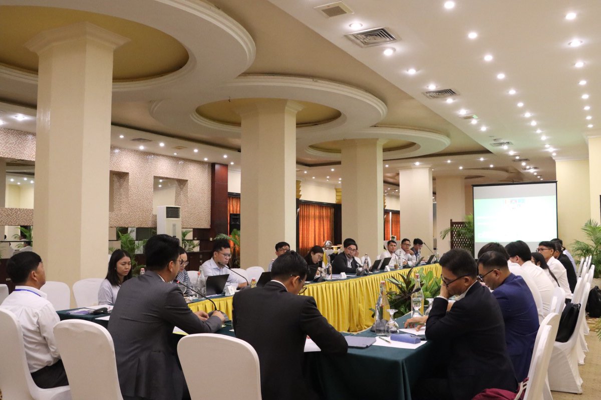 CCputhearath's tweet photo. Successful Organization of the 1st UN PAGE Stakeholder Meeting for Representatives from 5 Government Ministries (MoE, MEF, MoC, MISTI &amp; MLVT) and 5 UN Agencies (UNDP, UNEP, ILO, UNIDO &amp; UNITAR) 👏🤝 https://t.co/6BQzLosqka