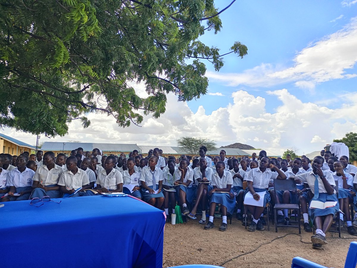 _kemsa__'s tweet image. Behind every empowered woman is a girl who was given a chance to learn. Let’s keep that door open. 💙✨ #GirlsEducation #EducateToEmpower
@irep_foundation