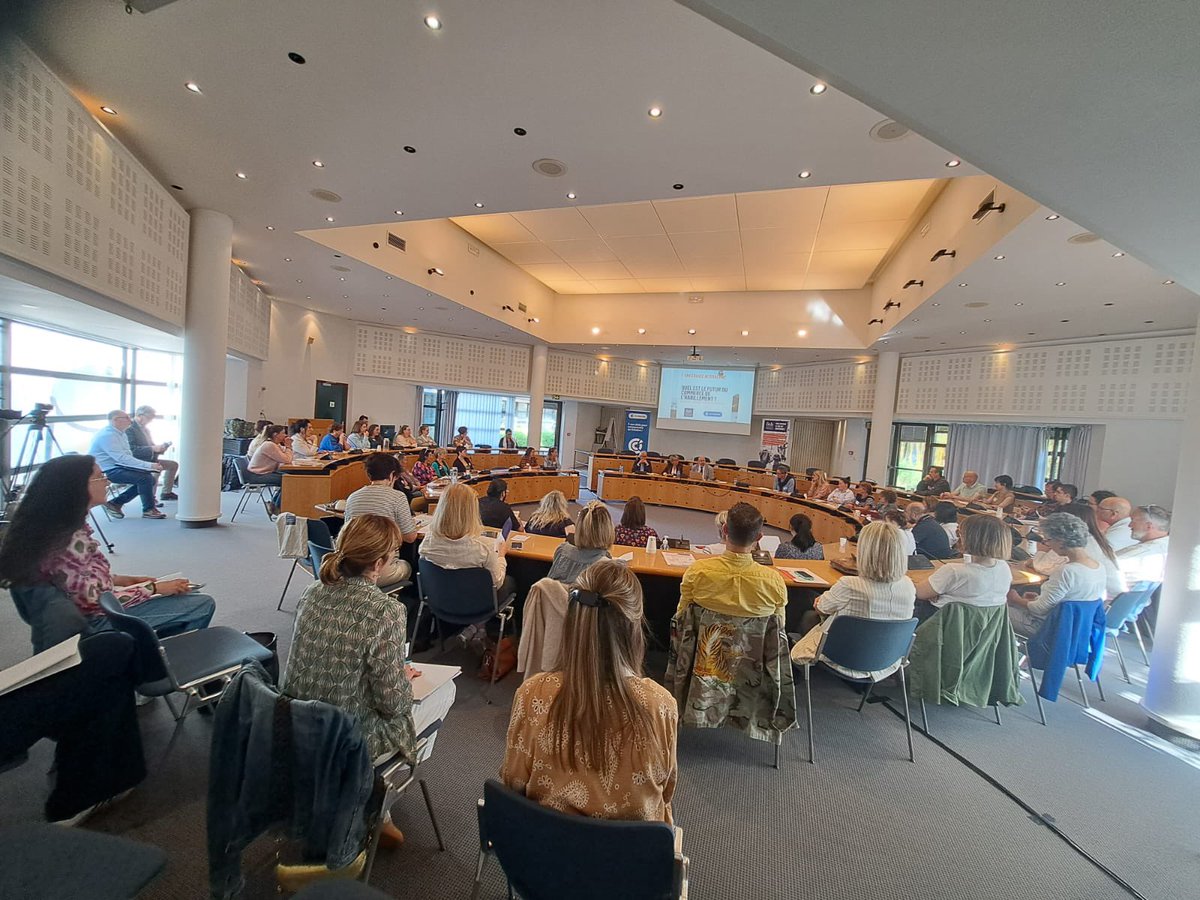 📍CCI Morlaix – 5e déplacement CCI cette année.
Partout : mêmes alertes.
☠️ Ultra fast fashion = poison local
📦 E-commerce non régulé
📉 Soldes déconnectées
🚧 Urbanisme subi

Merci au cabinet @vlouwagie pour son écoute.
Qu’on leur donne les moyens d’agir.
#FNH