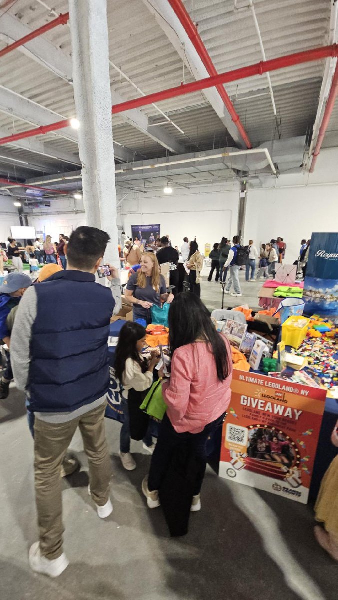 We had a blast at the <a href="/mommypoppins/">mommypoppins</a> Travel Festival in Brooklyn! Thanks to all the families who stopped by for games, cultural fun &amp; our <a href="/LEGOLANDNewYork/">LEGOLAND New York Resort</a> trip giveaway. Orange County is closer than you think! 
<a href="/PickOCNY/">Pick OCNY</a> #VisitOrangeCountyNY