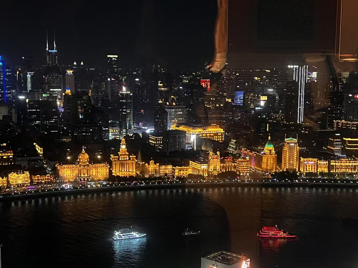 Went to Shanghai for a trip~