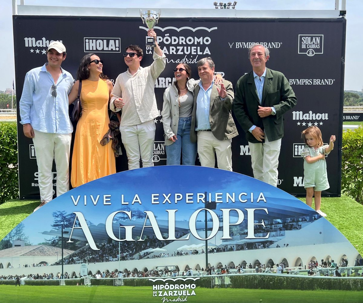 Hipódromo de La Zarzuela (@hipodromomadrid) on Twitter photo SKYTREE (Lawman) fue el ganador del Premio Satrústegui del domingo 1 de junio.🥇
Enhorabuena a la cuadra <a href="/Cuadra_SanJose/">Cuadra San José</a> , al preparador <a href="/tsereteli_a/">A. TSERETELI</a> y al jockey Silvestre de Sousa <a href="/SilvDSousa/">Silvestre de Sousa</a>.🏇
Entregó el premio al D. Gonzalo Satrústegui🏆 SKYTREE (Lawman) fue el ganador del Premio Satrústegui del domingo 1 de junio.🥇
Enhorabuena a la cuadra <a href="/Cuadra_SanJose/">Cuadra San José</a> , al preparador <a href="/tsereteli_a/">A. TSERETELI</a> y al jockey Silvestre de Sousa <a href="/SilvDSousa/">Silvestre de Sousa</a>.🏇
Entregó el premio al D. Gonzalo Satrústegui🏆
