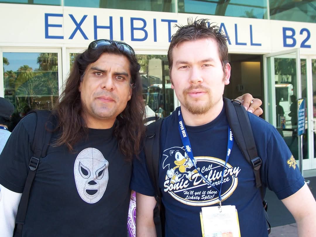 phillip_oriley's tweet photo. Jonathan Joss the voice of John Redcorn-King of the Hill has passed away. Met him twice. Met him @ Comic-Con 2008 &amp; he gave me a John Redcorn, King of the Hill button. 10 years later I was working as crew on the set of a tv pilot -Chartered &amp; I told him about meeting before. RIP. https://t.co/I6R1Aak1sf